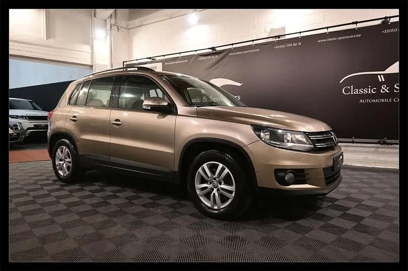 Gris Occasion 2015 VW Tiguan SUV | 8 950 € (Bon prix) - Image 1/4