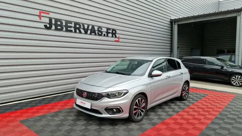 Utilisé 2019 Fiat Tipo Lounge Berline | 11 590 € (Prix juste) - Image 1/4