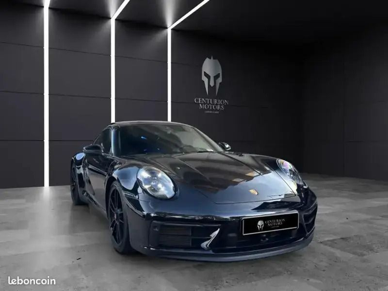 Noir Utilisé 2024 Porsche 911 Carrera 4 GTS Coupé | 244 900 € - Image 1/4
