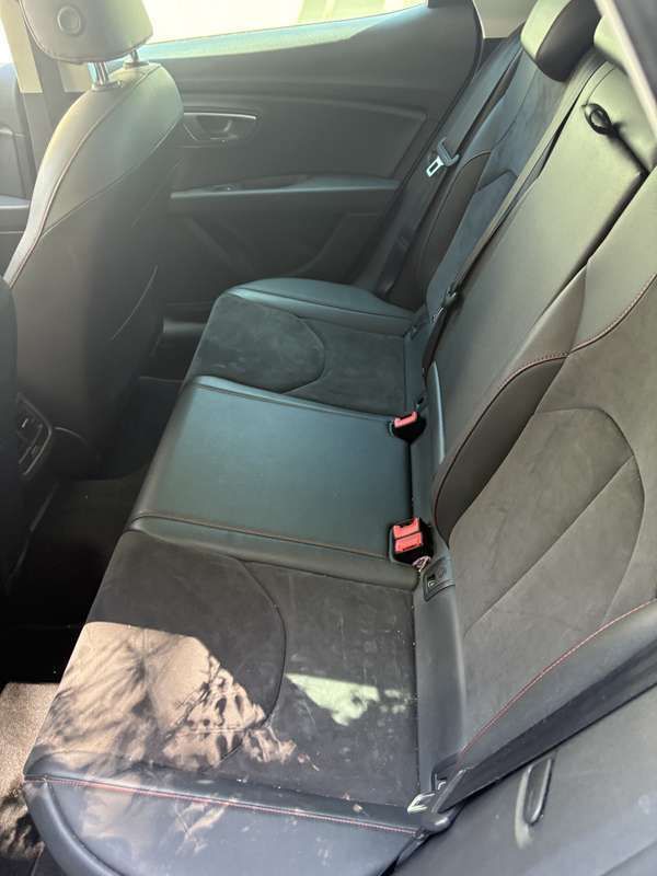 Image 3/4