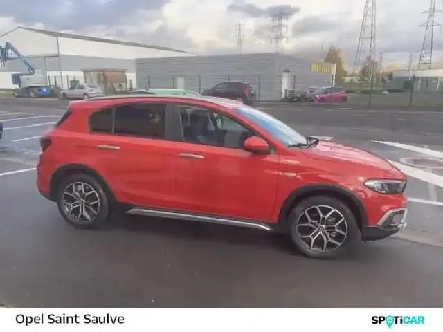 Occasion Fiat Tipo Cross 2022 Rouge passione pastel Berline