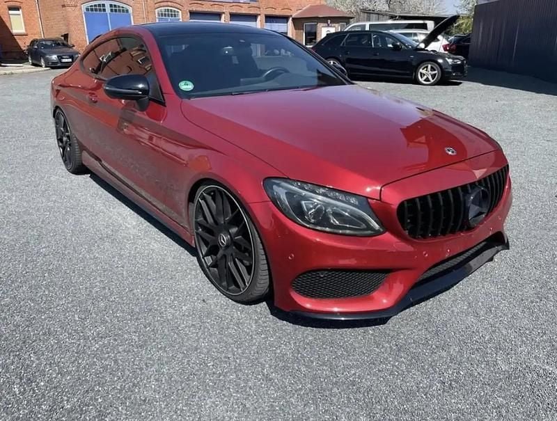 Rouge Occasion 2017 Mercedes C200 Sportline Coupé | 29 000 € (Prix cher) - Image 1/4