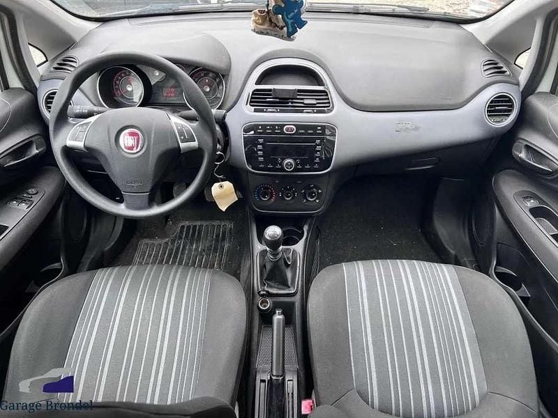 Occasion Fiat Punto Evo Active 69 ch (50 kW) 2011 Blanc Citadine