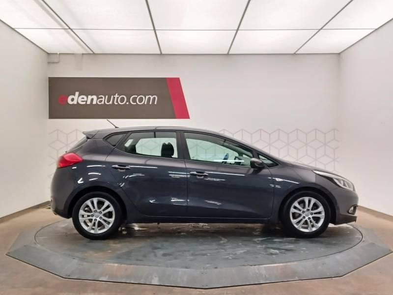 Occasion Kia Ceed Style 100 ch (73 kW) 2012 Citadine