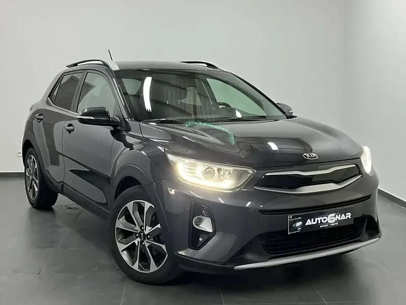 Gris Utilisé 2018 Kia Stonic SUV | 10 450 € (Bon prix) - Image 1/4