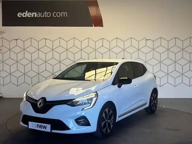 Blanc Occasion 2023 Renault Clio V Evolution Berline | 12 491 € (Prix juste) - Image 1/4