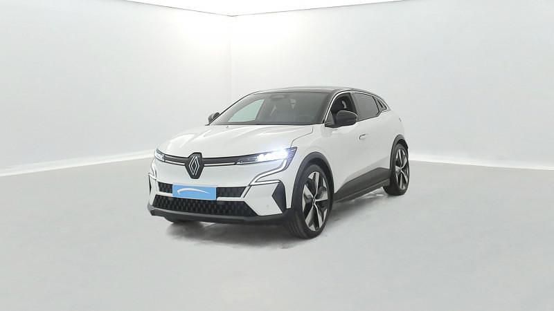 Utilisé 2022 Renault Mégane Techno Berline | 24 490 € (Prix juste) - Image 1/4