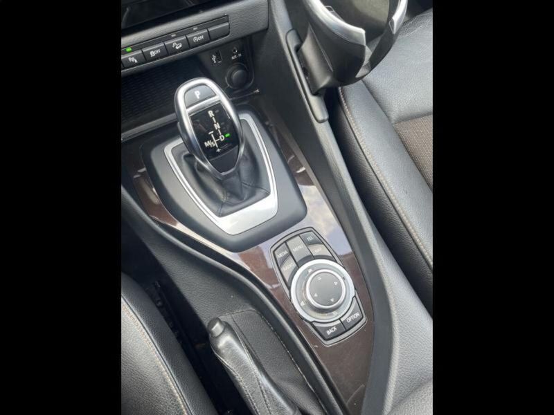 Image 3/4