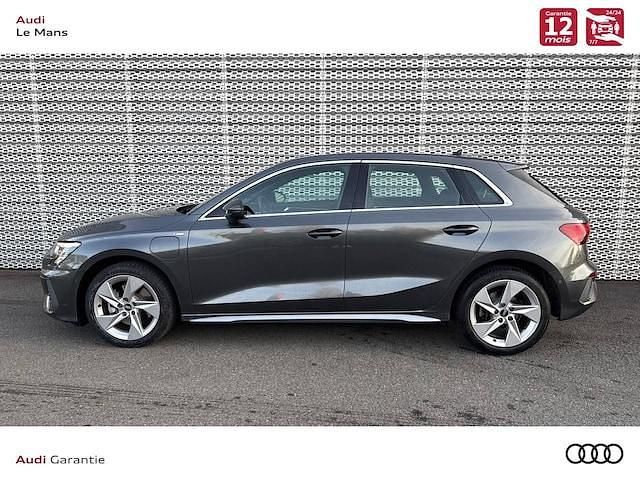 Occasion Audi A3 Sportback e-tron S-Line 150 ch (110 kW) 2021 Gris daytona nacré Citadine