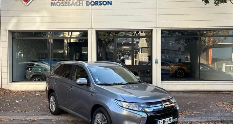 Gris Utilisé 2019 Mitsubishi Outlander P-HEV SUV | 13 990 € (Bon prix) - Image 1/4