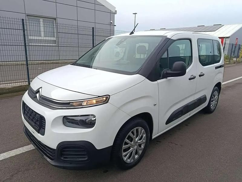 Blanc Utilisé 2021 Citroën Berlingo Live Monospace | 10 500 € (Super prix) - Image 1/4