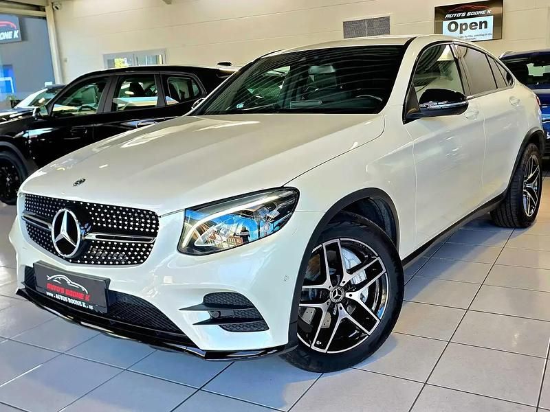 Blanc Utilisé 2018 Mercedes GLC250 AMG line SUV | 36 950 € (Prix cher) - Image 1/4