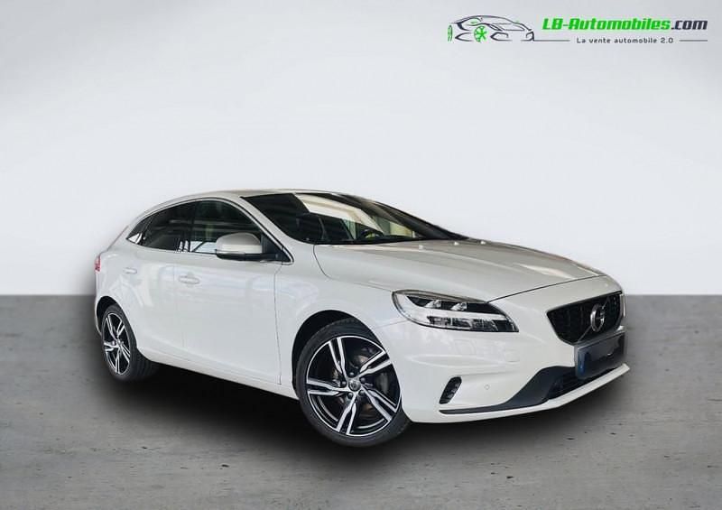 Utilisé 2018 Volvo V40 Break | 20 800 € (Prix cher) - Image 1/4