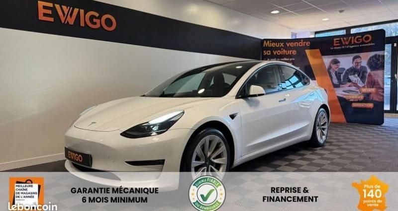 Blanc Utilisé 2023 Tesla Model 3 Berline | 33 990 € (Prix juste) - Image 1/4
