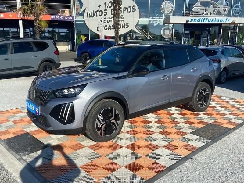 Gris Nouvelle 2025 Peugeot 2008 GT SUV | 28 250 € (Prix juste) - Image 1/4