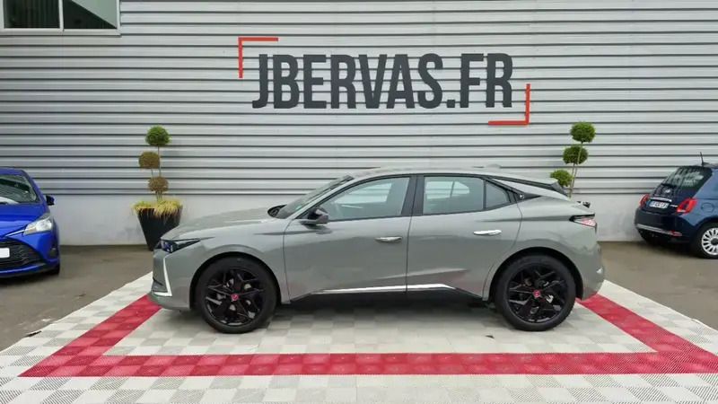 Utilisé 2022 DS Automobiles DS4 Performance Berline | 21 999 € (Prix assez cher) - Image 1/4