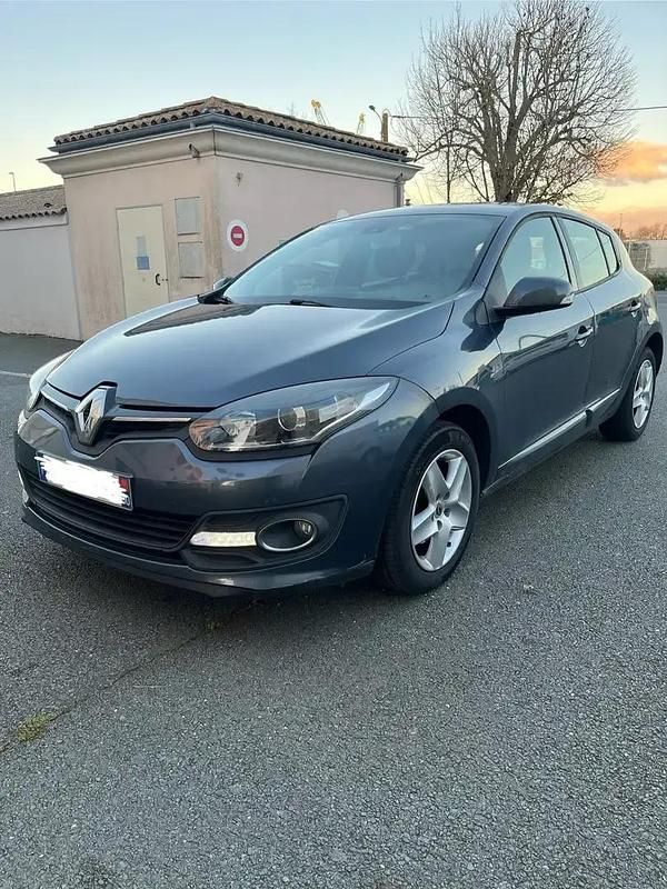 Occasion 2015 Renault Mégane Zen Berline | 5 490 € - Image 1/4