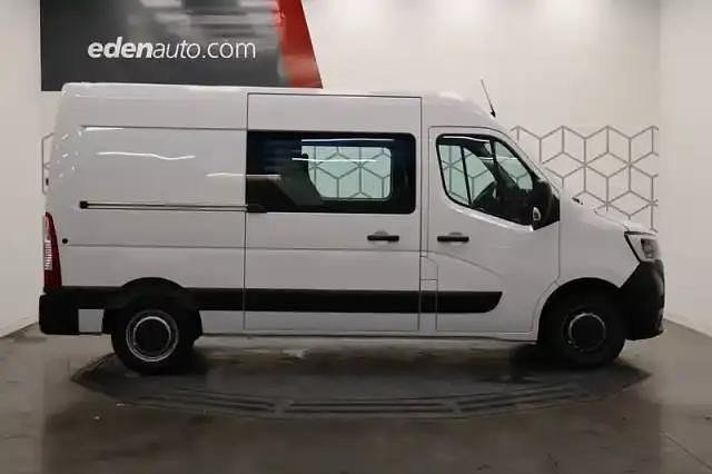 Occasion Renault Master 2023 Blanc mineral Berline