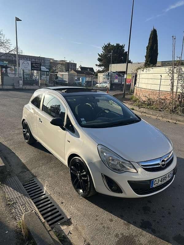 Occasion Opel Corsa Cosmo 101 ch (74 kW) 2012 Citadine