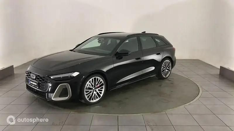 Noir Utilisé 2024 Audi A5 S-Line Coupé | 72 990 € - Image 1/4