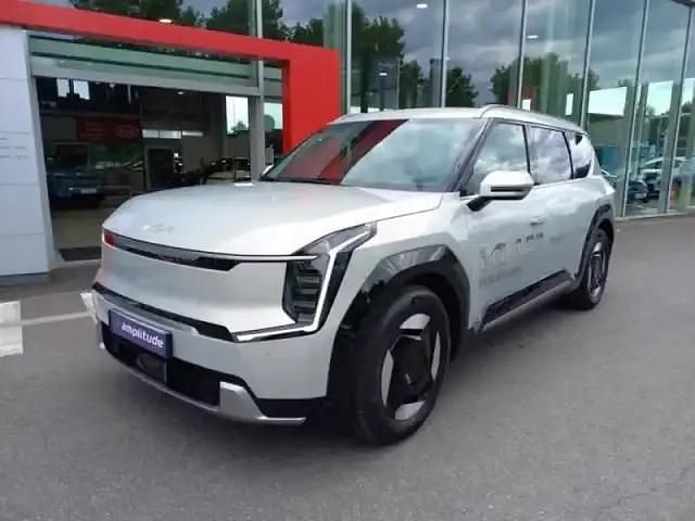 Gris ivoire glossy métallisé Utilisé 2023 Kia EV9 SUV | 62 999 € (Prix cher) - Image 1/4