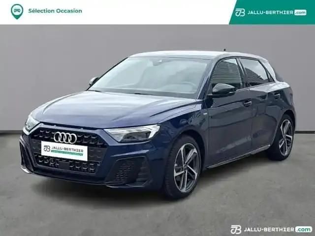 Bleu navarre métallisé noir mythe métallisé Utilisé 2025 Audi A1 Sportback S-line plus Citadine | 33 290 € (Prix cher) - Image 1/4