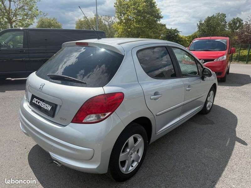 Image 4/4