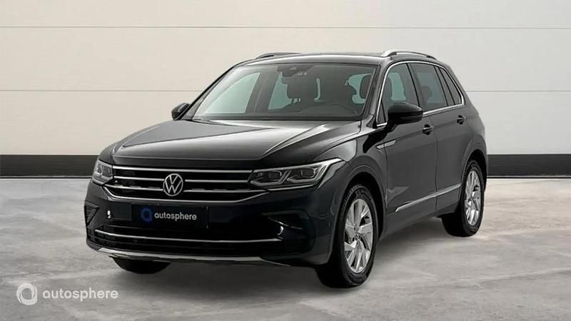 Noir Utilisé 2023 VW Tiguan Elegance SUV | 33 999 € (Prix juste) - Image 1/4