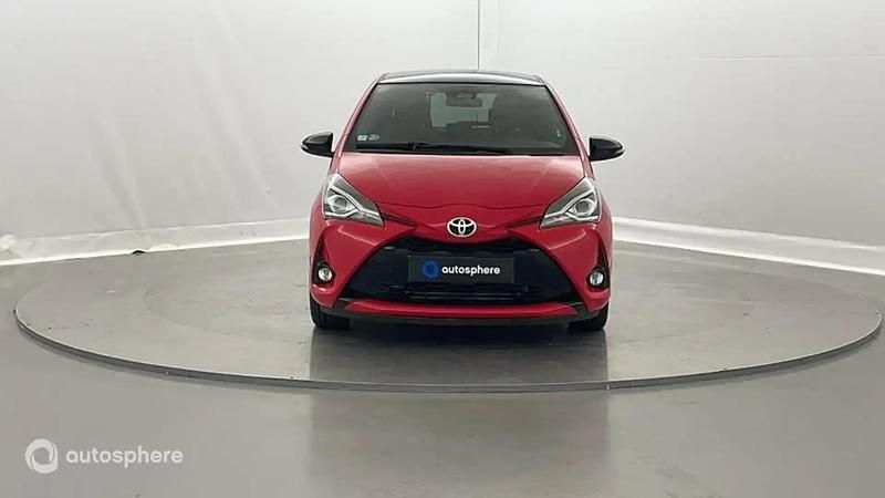 Occasion Toyota Yaris Hybrid 76 ch (55 kW) 2019 Rouge Berline