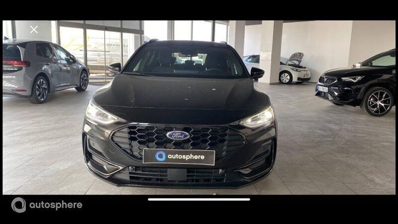 Rouge Utilisé 2023 Ford Focus ST-Line X Break | 25 499 € (Prix juste) - Image 1/4