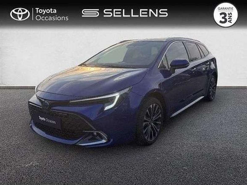 Utilisé 2024 Toyota Corolla Design | 27 880 € (Prix juste) - Image 1/1