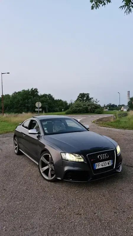Utilisé 2011 Audi RS5 Sport Coupé | 27 000 € - Image 1/4