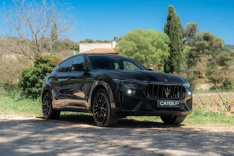 Noir Occasion 2021 Maserati Levante SUV | 90 000 € - Image 1/4