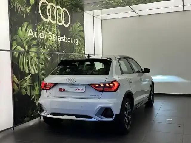 Occasion Audi A1 Design 150 ch (110 kW) 2025 Blanc glacier Berline