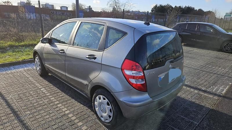Occasion 2008 Mercedes A180 Classic Berline | 3 700 € (Prix juste) - Image 1/4