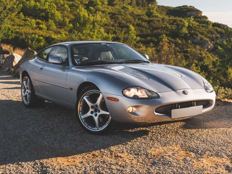 Occasion Jaguar XKR 375 ch (275 kW) 2000 Gris Coupé