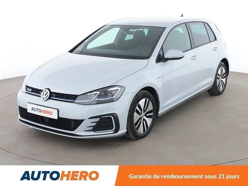 Blanc Occasion 2018 VW Golf VII GTE Berline | 16 690 € (Bon prix) - Image 1/2