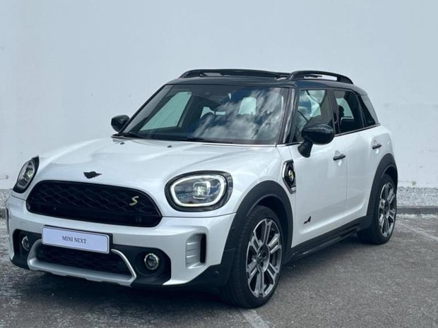 Utilisé 2022 Mini Cooper Countryman Premium Plus SUV | 33 750 € (Prix juste) - Image 1/4