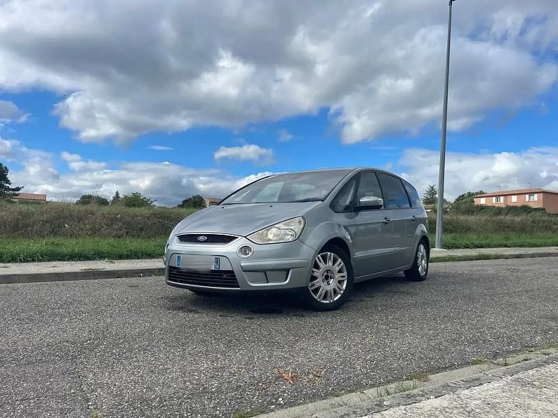 Utilisé 2007 Ford S-MAX Titanium Monospace | 4 300 € - Image 1/4