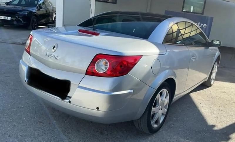 Occasion Renault Mégane Cabriolet Dynamique 111 ch (81 kW) 2008 Gris Cabriolet