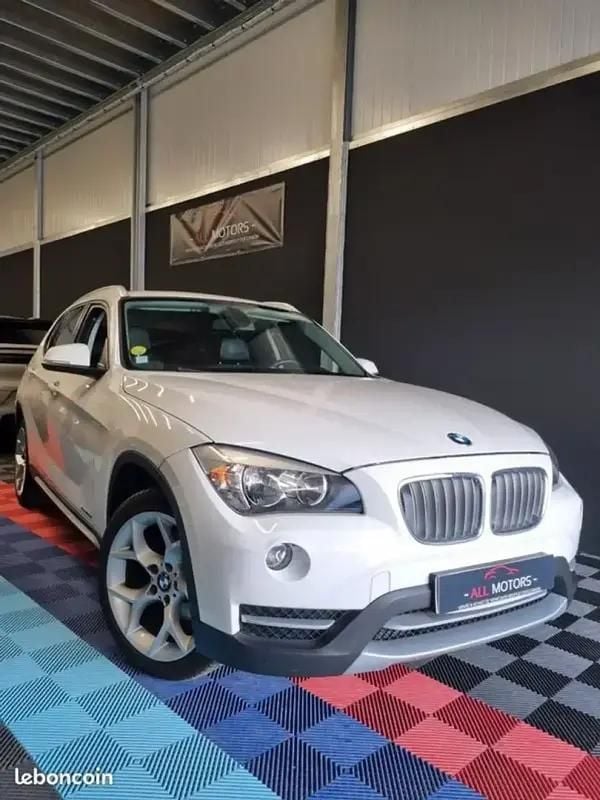 Blanc Utilisé 2013 BMW X1 xLine SUV | 10 990 € (Prix juste) - Image 1/4