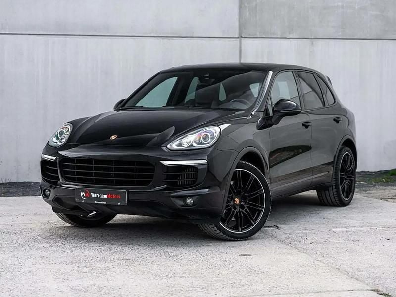 Noir Utilisé 2017 Porsche Cayenne Turbo SUV | 43 900 € - Image 1/4