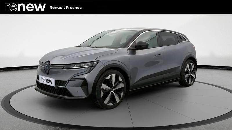 Gris Utilisé 2024 Renault Mégane Techno Berline | 26 980 € (Prix juste) - Image 1/4