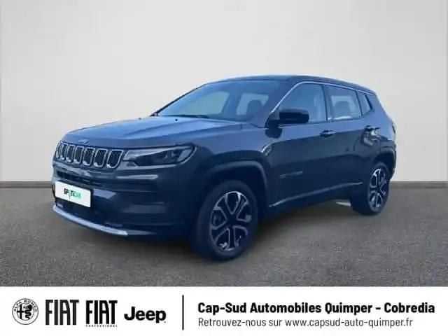 Graphite gray métallisé Utilisé 2025 Jeep Compass Altitude SUV | 31 990 € - Image 1/4