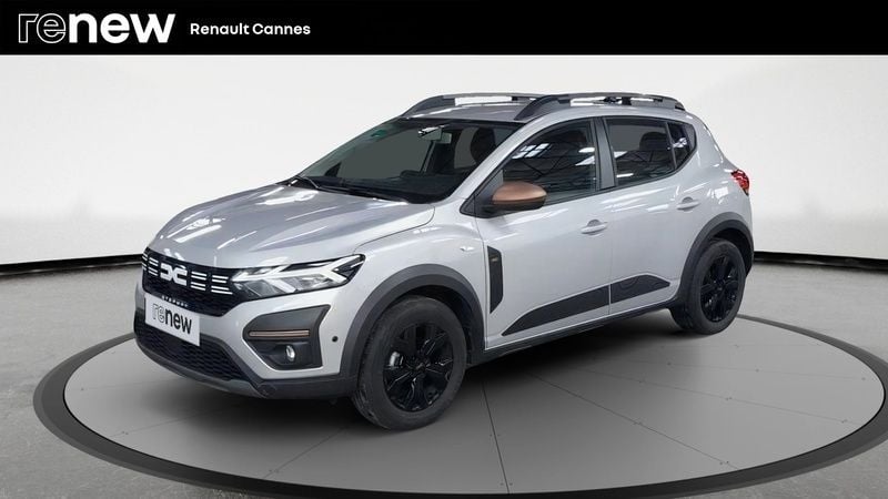 Gris Utilisé 2024 Dacia Sandero Extreme Citadine | 18 799 € (Prix juste) - Image 1/4