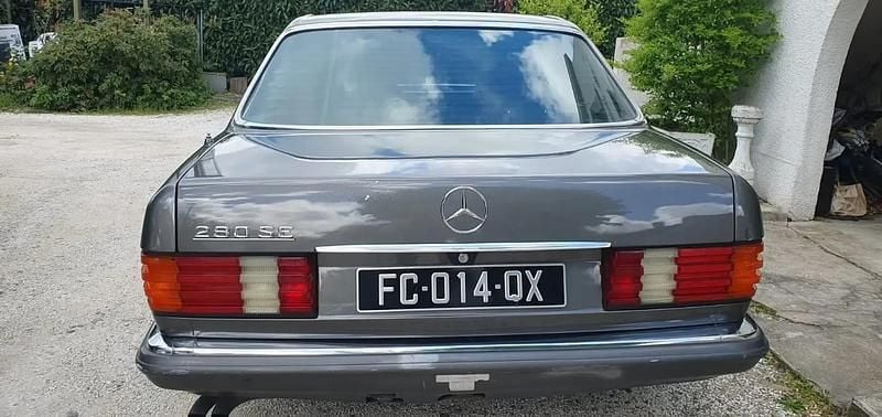 Occasion Mercedes 280 185 ch (136 kW) 1984 Gris Berline