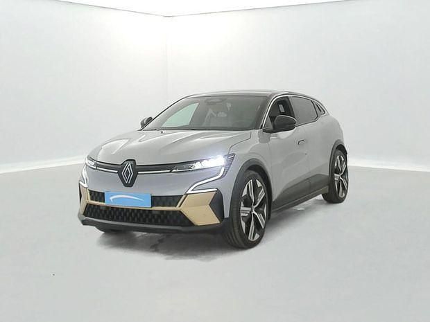 Gris Utilisé 2022 Renault Mégane Iconic Berline | 27 990 € (Prix juste) - Image 1/4