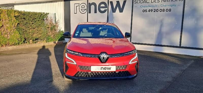 Occasion Renault Megane E-Tech Techno 161 kW (220 ch) 2022 Rouge Berline