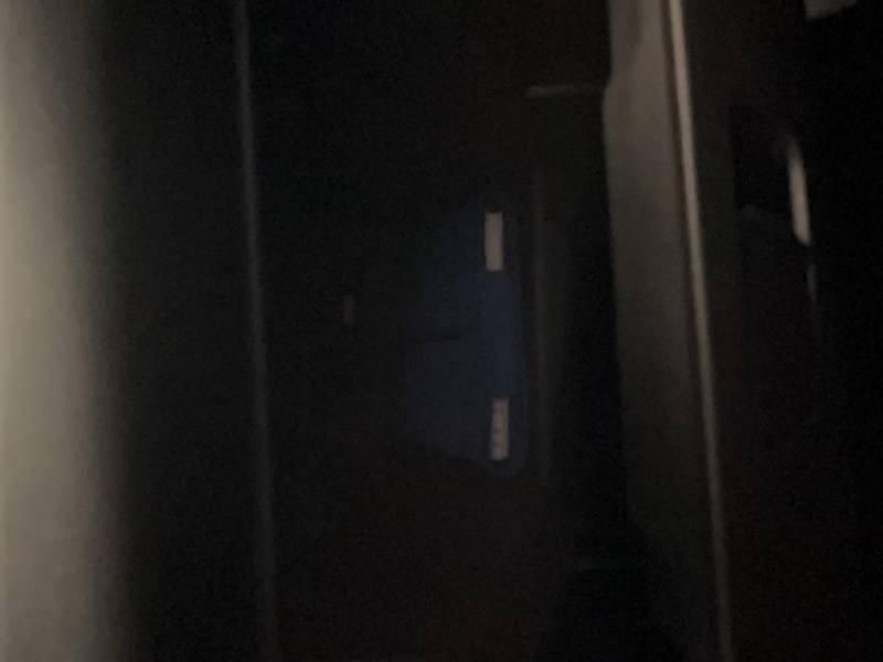 Image 4/4
