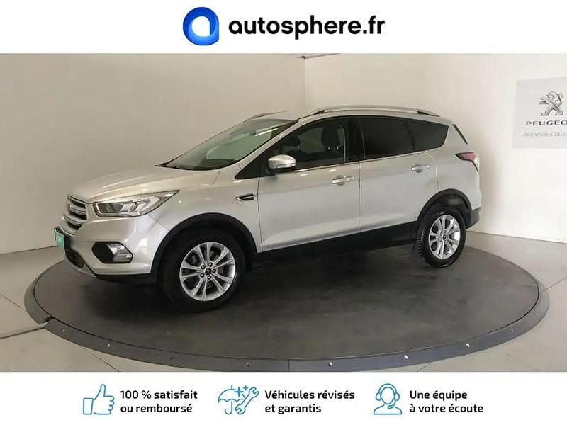 Gris Occasion 2017 Ford Kuga Titanium SUV | 16 880 € (Prix juste) - Image 1/4